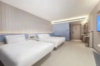 HanTing Hotel (Fuyang Yingdong Fangyuanhui Square)