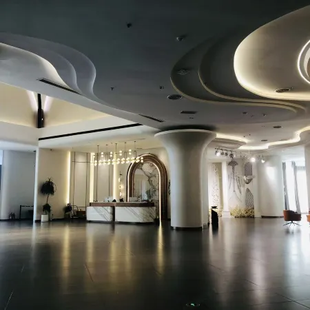 Sanchuan Hotel (Shaoshan Railway Station)