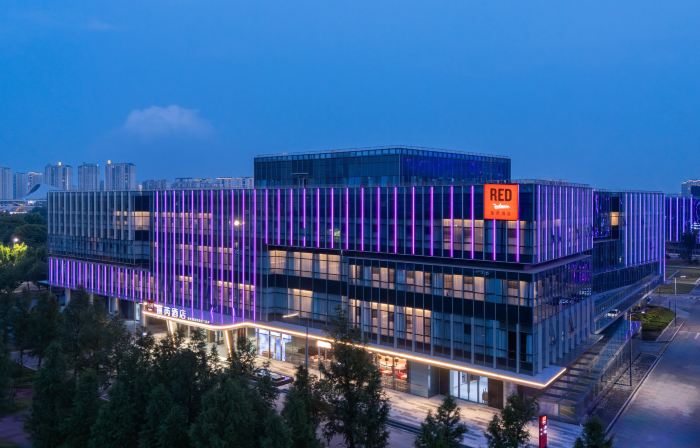 Radisson RED Hotel Jingjiang Financial Business District