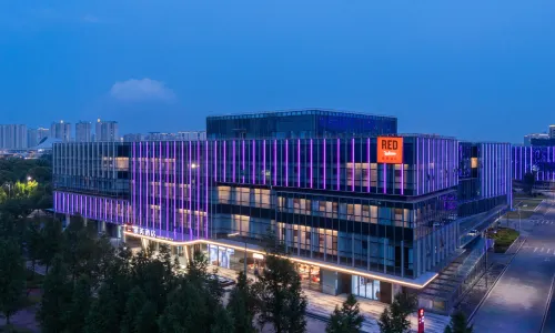 Radisson RED Hotel Jingjiang Financial Business District