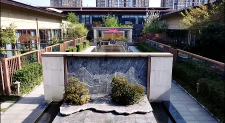 Andaman Wu You Art Hotel Отели рядом с достопримечательностью «Kongzi Square»