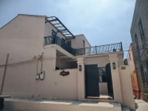 來汀海客棧（68海里景區店） 鄰近藍眼淚觀景點（68小鎮猴研島海岸沿線）的酒店