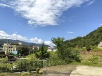 Qijiaju Homestay (Shiquan Ancient City) - วิวภูเขา