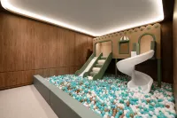 桂林兩江四湖象鼻山桔子水晶飯店