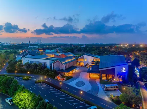 Hyakumangoku Onsen Hotel (Bicester Village Shanghai)