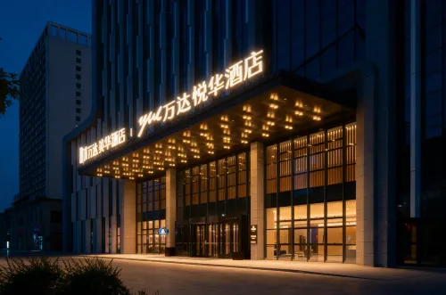 Wanda Yuehua Hotel, Aksu Airport