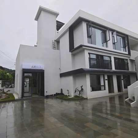 Shanjian · Design Hotel (Nantian Lake Tourist Resort Sports Park)