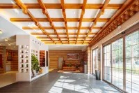 Urba Hotel (Shambhala Ethnic Unity Theme Park Branch) - parking