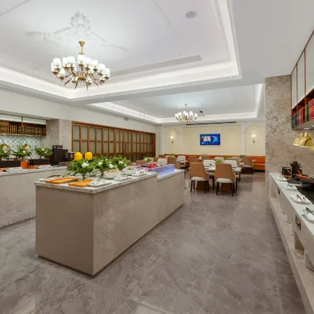 Vienna International Hotel (Minhou Qingkou Commercial Plaza)