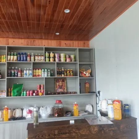 Dawa Peninsula Lakeside Homestay