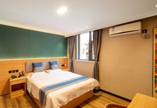 3. 이신 호텔 (칭..