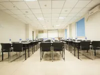 Yilai Hotel (Benxi Long-Distance Bus Station) Hotels in Benxi
