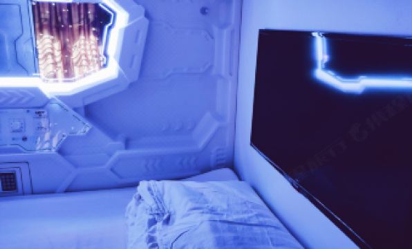 MET A Space Pod @ Arab Street Singapore