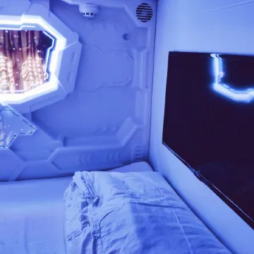 MET A Space Pod @ Arab Street Singapore Отели рядом с достопримечательностью «Станция MRT Bugis»