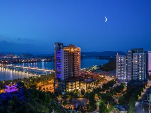 Maple Leaf Garden Hotel