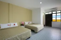 Swing & Pillows @ Grand Inn George Town Penang - 2-Star