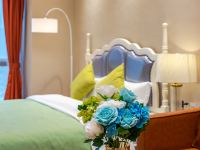 珠海克里丝汀复式套房国际公寓 - 轻奢豪华大床房