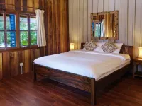 Sok San Beach Resort Hotels near Sok San Port