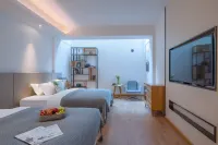 Plain House