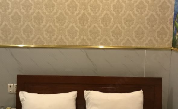 Ngoc Ngoc Linh Hotel