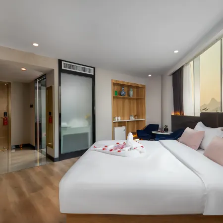 Shanhu Hotel (Guilin Two Rivers and Four Lakes、Elephant Trunk Hill Scenic Spot)