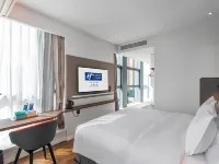 Holiday Inn Express DALI XIAGUAN by IHG Hotels near Caicun