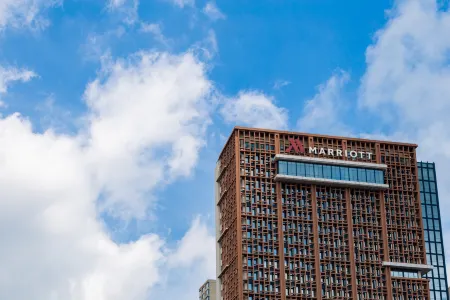 Zhuhai Marriott Hotel (Lovers Road, Xiangluwan Road)