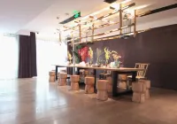 GEM Hotel (Shanghai Bund Nanjing East Road Pedestrian Street shop)