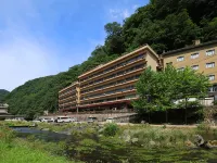 Yubara Kokusai Kanko Hotel Kikunoyu - parking