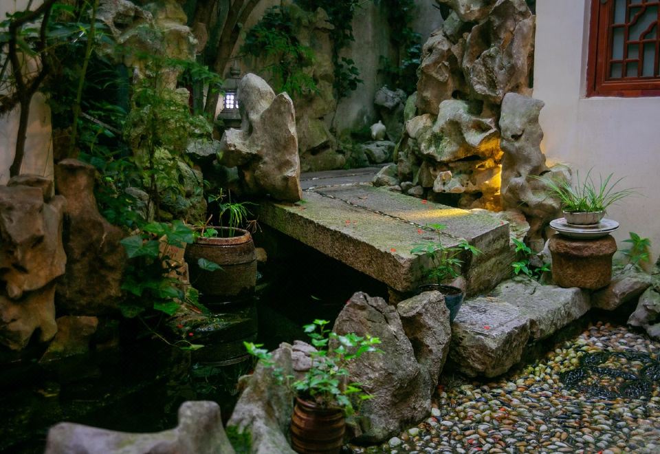 7. Pinyuan ..