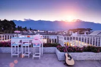 Seven Seconds Time Capsule Youth Hostel