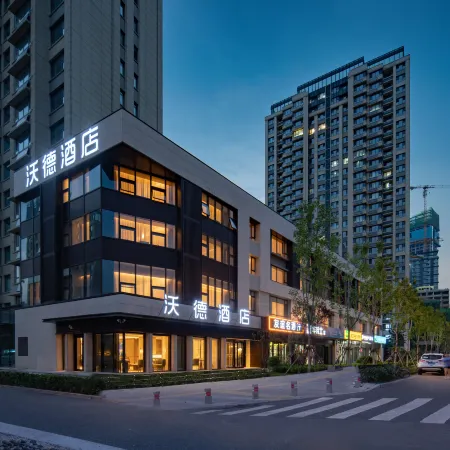 World Hotel (Jinan CBD Dingjiazhuang Subway Station) Отели рядом с достопримечательностью «Музей провинции Шаньдун»