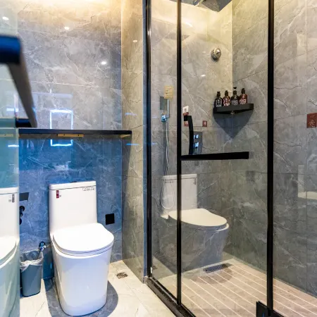 GYA Hotel (Lintao Qiche Dongzhan)