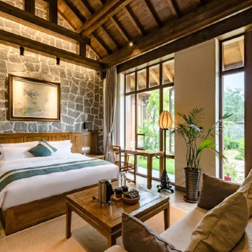 Floral Hotel· Fuquan Mountain Hotel (Yimeng Mountain Tourist Area Mengshan National Forest Park)