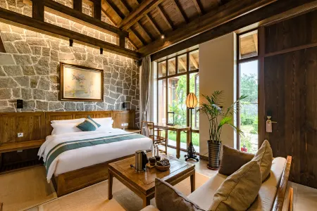 Floral Hotel· Fuquan Mountain Hotel (Yimeng Mountain Tourist Area Mengshan National Forest Park)