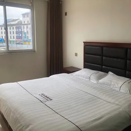 Tonghai Zhiyuan Yaju Hotel