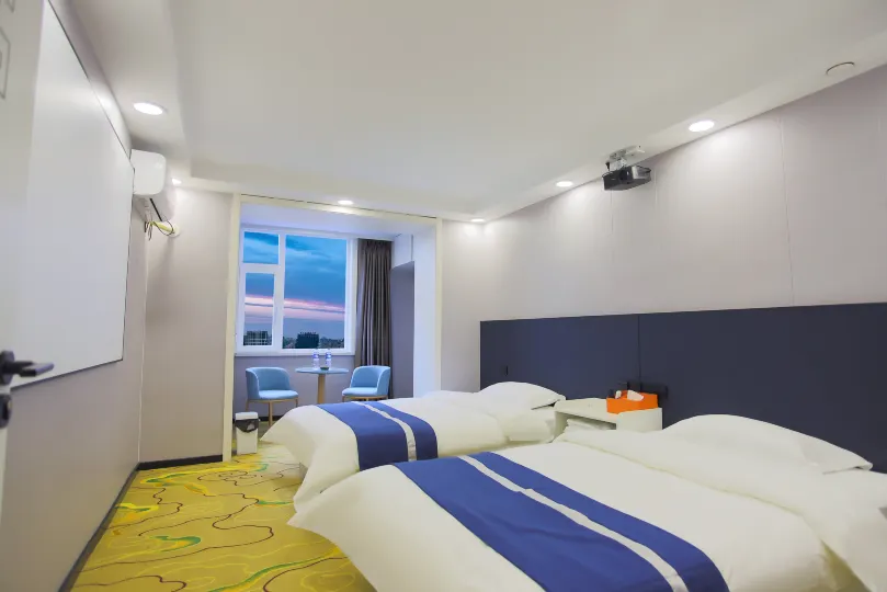 Xinyue Holiday Hotel (Yanji Department Store Yanbian Hospital)