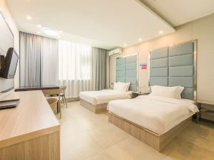 Haro Light Hotel (Wuhan Hubu Alley)