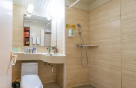 沃德阿拉丁酒店（滕州真愛商城火車站店）