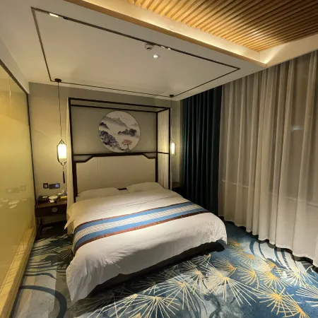 Zhonglin Bay Hotel, Sheqi