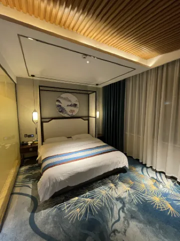 Zhonglin Bay Hotel, Sheqi