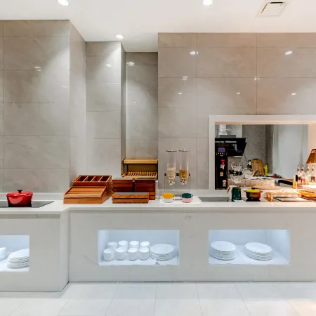 Qingmu Platinum Hotel (Ma'anshan East High-speed Railway Station Cihuhe Road)