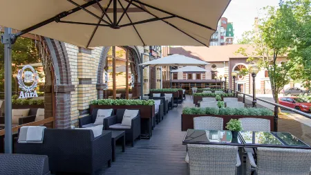 Aura City (Аура Сити)