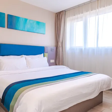 Homeinn Selected Hotel (Xi'an MixC Sanqiao Subway Station) Отели рядом с достопримечательностью «Горячая Источники Большого Цзян»