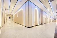 Beidou E-sports Hotel (Xuchang Caowei Ancient City Pang Donglai Life Square)