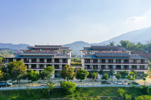 Wuzhishan Lidong Fengqing Hotel