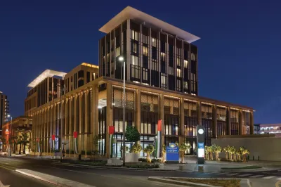 Mercure Dubai Gold District Hotels near Dubai Gold Souk