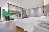 Lanshan Wangyue Homestay (Yangshuo Shili Gallery Store)