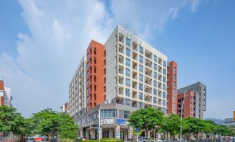 Yayuan Qianhai Hotel (Shenzhen Mawan Subway Station Branch)