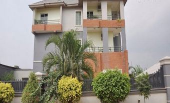 Denami Suites and Luxury Apartment